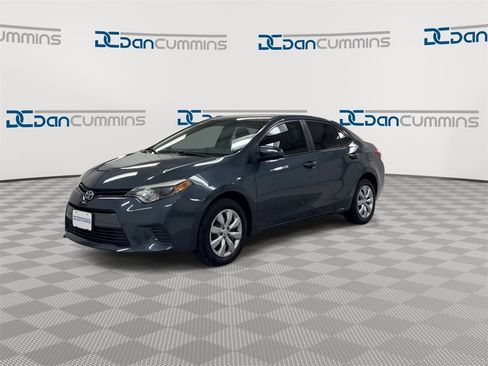 Used 2016 Toyota Corolla LE image 4