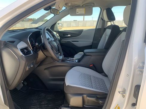 Certified 2024 Chevrolet Equinox LS FWD image 18