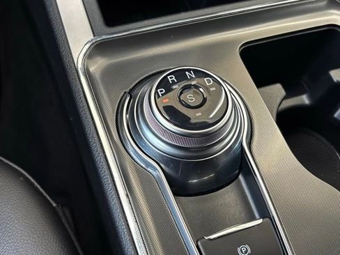 Used 2024 Ford Edge ST-Line image 23