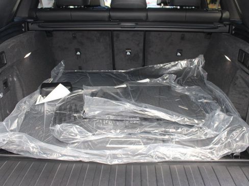 Used 2026 BMW X5 sDrive40i w/ M Sport Package RWD image 26