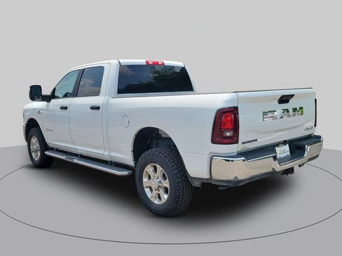 Used 2025 RAM 2500 Big Horn AWD/4WD image 5