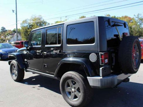 Used 2015 Jeep Wrangler Unlimited Sport image 8