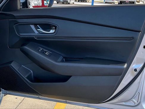 Used 2024 Honda Accord EX image 21