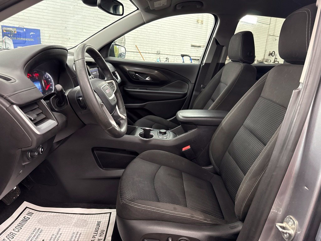 Used 2023 GMC Terrain SLE w/ Driver Convenience Package AWD/4WD image 9