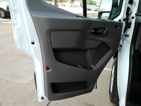 Used 2025 Ford Transit 350 XLT RWD image 11