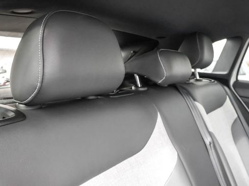 Used 2023 Volkswagen ID.4 Pro image 33