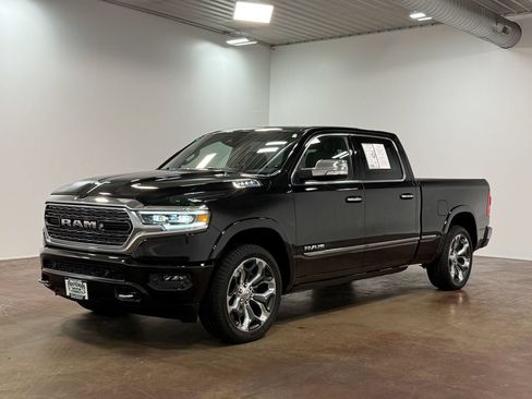 Used 2022 RAM 1500 Limited w/ Body-Colour Bumper Group AWD/4WD image 29