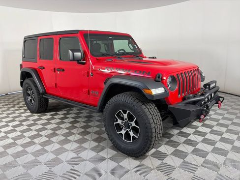 Used 2018 Jeep Wrangler Unlimited Rubicon w/ Cold Weather Group AWD/4WD image 1
