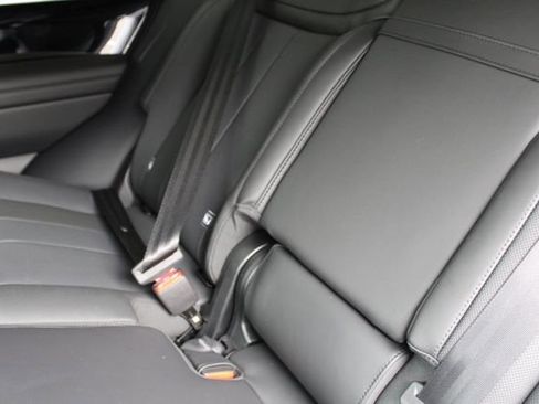 New 2025 Land Rover Range Rover SE image 20