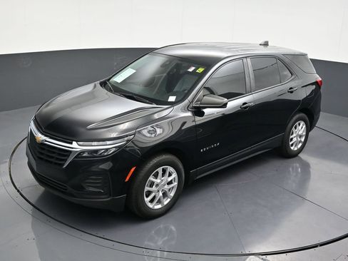 Used 2024 Chevrolet Equinox LS image 15