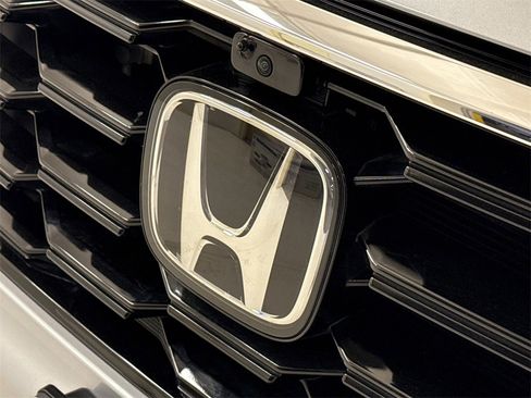 Used 2023 Honda Pilot Elite image 6