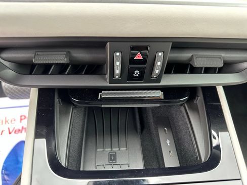 Certified 2025 Porsche Cayenne E-Hybrid AWD/4WD image 24