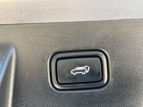 Used 2025 Hyundai Tucson SEL FWD image 16