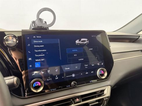 Used 2023 Lexus RX 350 Premium w/ Accessory Package (Z1) FWD image 21