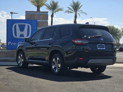 Used 2025 Honda Pilot EX-L image 5