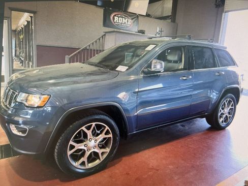 Used 2020 Jeep Grand Cherokee Limited image 1
