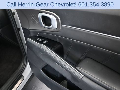 Used 2023 Kia Sorento SX AWD/4WD image 23