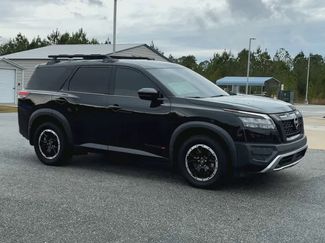 Used 2024 Nissan Pathfinder Rock Creek video 2
