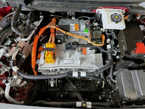 Used 2024 Chevrolet Equinox EV LT image 33