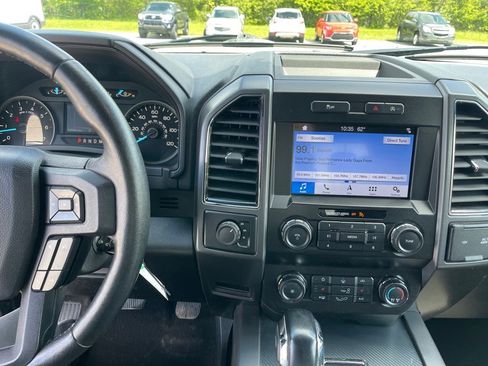 Used 2019 Ford F150 XLT w/ Equipment Group 302A Luxury AWD/4WD image 11