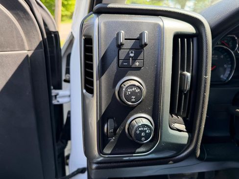 Used 2017 Chevrolet Silverado 1500 LT w/ All Star Edition AWD/4WD image 21