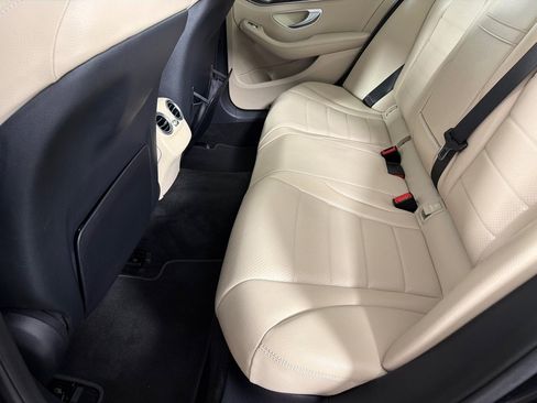 Used 2015 Mercedes-Benz C 300 4MATIC Sedan image 18