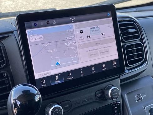 New 2024 RAM ProMaster 3500 w/ Premium Convenience Group image 16