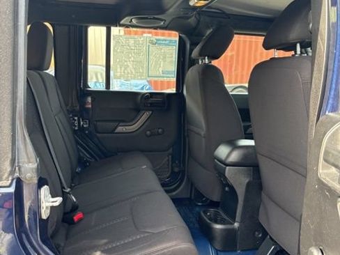 Used 2013 Jeep Wrangler Unlimited Sport w/ Max Tow Pkg AWD/4WD image 15