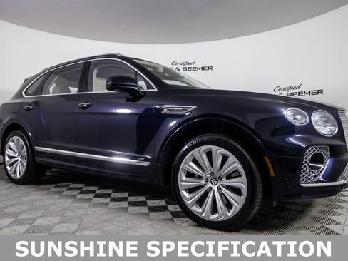 Used 2021 Bentley Bentayga image 3