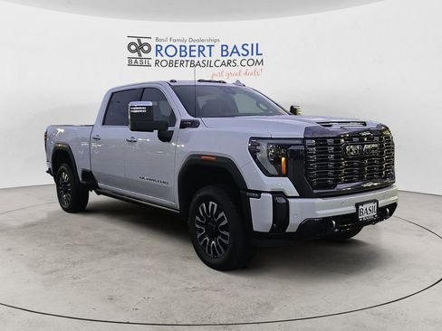 Used 2024 GMC Sierra 3500 Denali Ultimate image 7