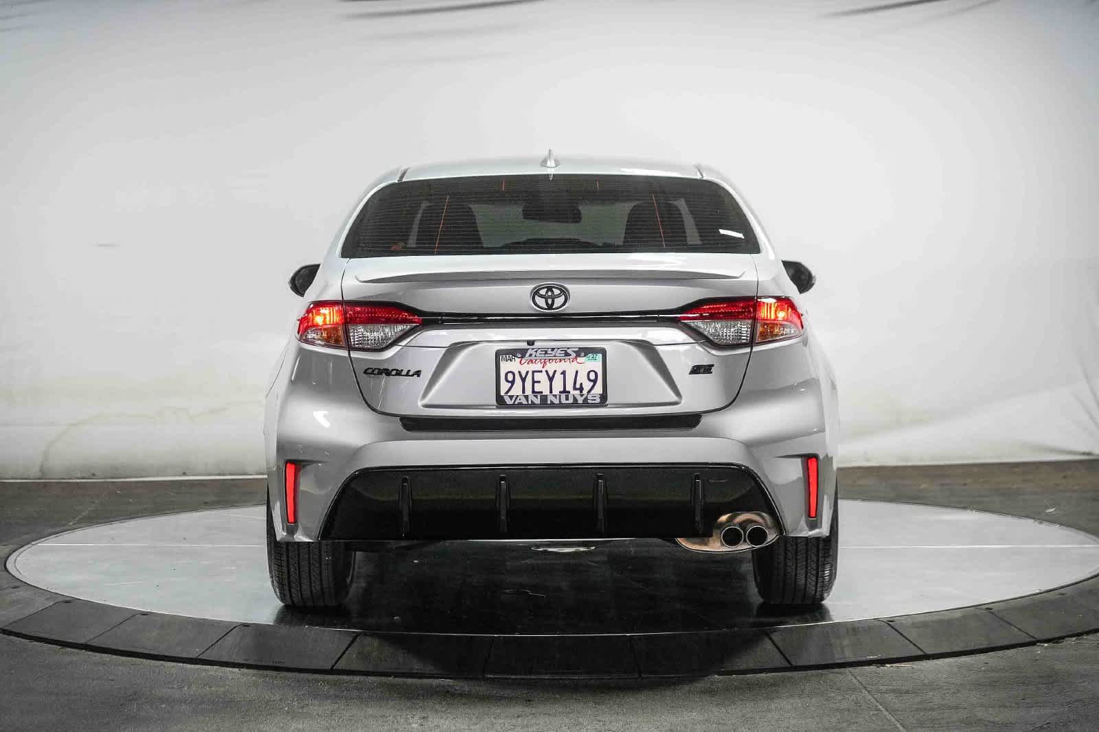 Certified 2026 Toyota Corolla SE w/ SE Package FWD image 5