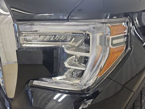 Certified 2019 GMC Sierra 1500 Denali w/ Denali Ultimate Package AWD/4WD image 39