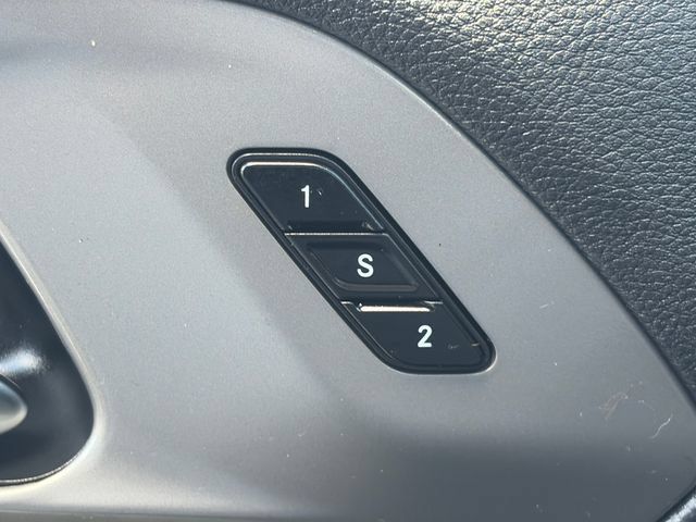 Used 2025 Chrysler Pacifica Select FWD image 52