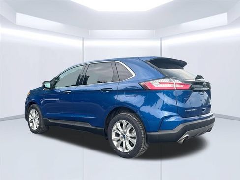 Used 2022 Ford Edge Titanium AWD/4WD image 7