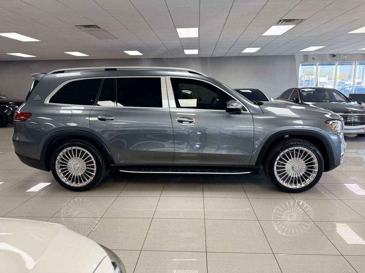 Used 2020 Mercedes-Benz GLS 450 4MATIC image 3