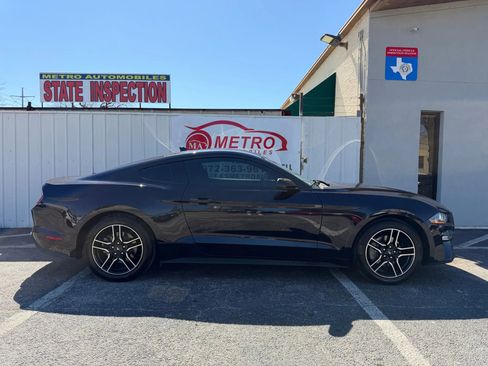 Used 2022 Ford Mustang Coupe w/ Equipment Group 101A image 7