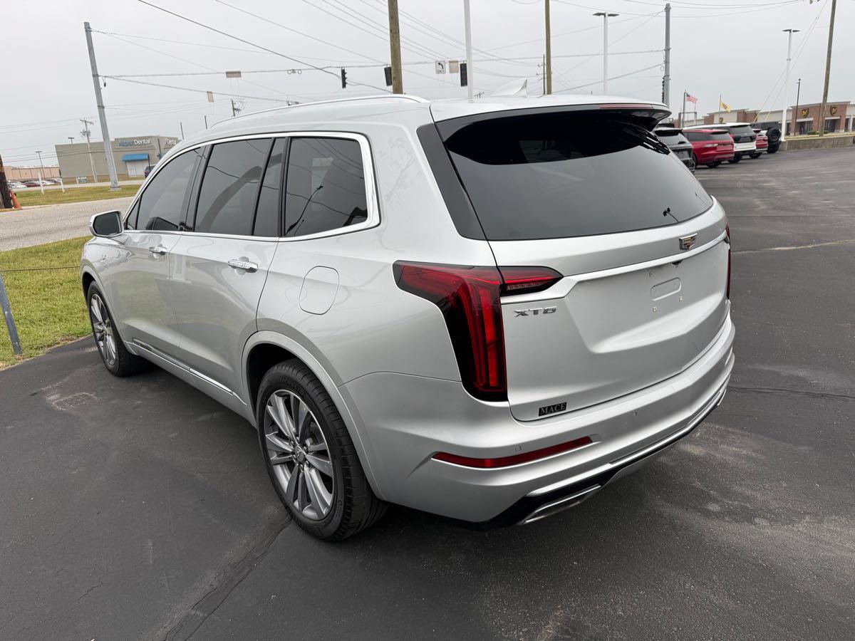 Used 2020 Cadillac XT6 Premium Luxury FWD image 4