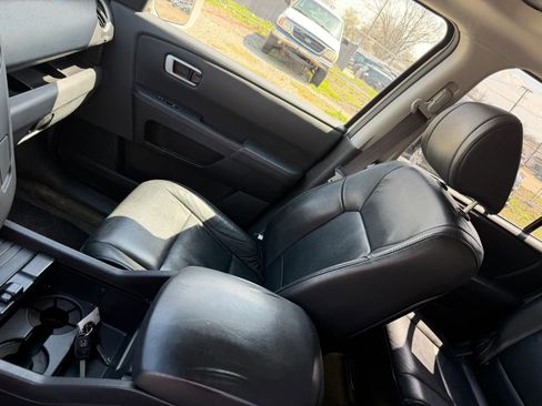 Used 2013 Honda Pilot Touring image 36