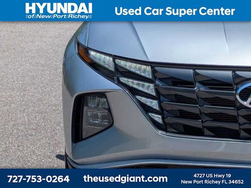 Certified 2024 Hyundai Tucson SEL w/ Convenience Package FWD image 9