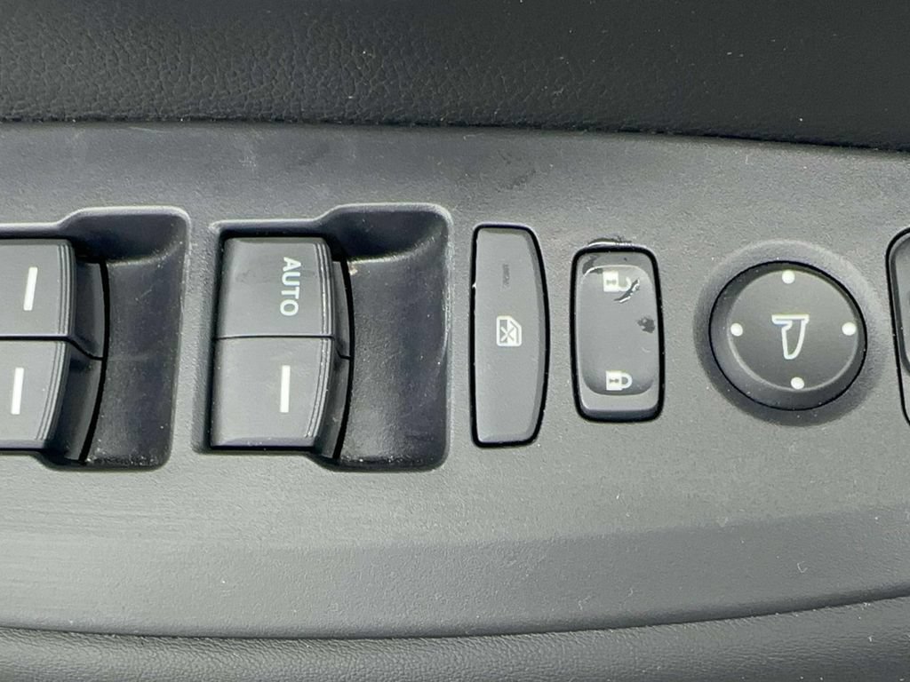 Certified 2026 Honda HR-V LX image 12