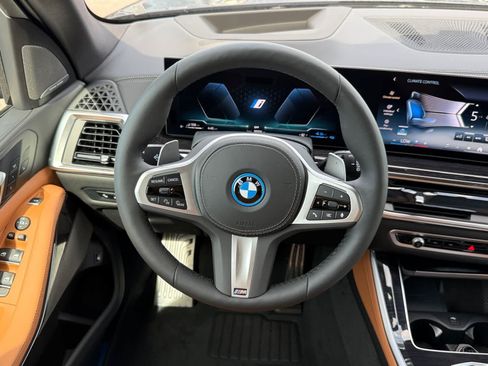 New 2026 BMW X5 xDrive50e w/ M Sport Package AWD/4WD image 22