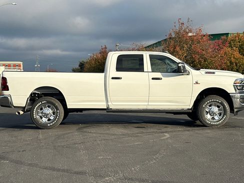 New 2026 RAM 2500 Tradesman image 2