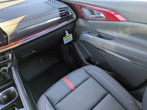 New 2026 Chevrolet Traverse RS w/ LPO, Floor Liner Package image 18