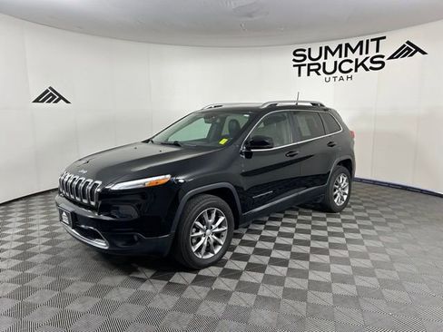Used 2018 Jeep Cherokee Limited image 2