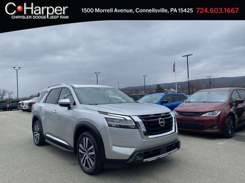 Used 2022 Nissan Pathfinder Platinum w/ Cargo Package image 1