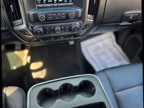 Used 2018 Chevrolet Silverado 1500 LT w/ Texas Edition RWD image 18