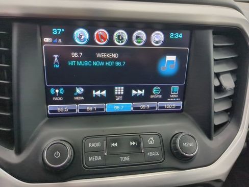 Used 2019 GMC Acadia SLT image 21