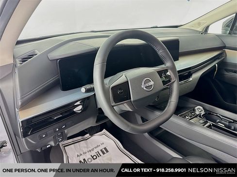 New 2025 Nissan Murano SL image 9