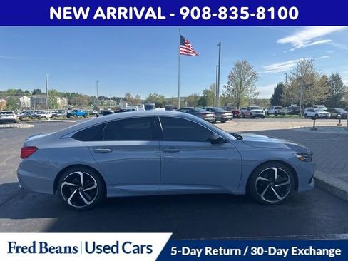 Used 2022 Honda Accord Sport Special Edition image 9