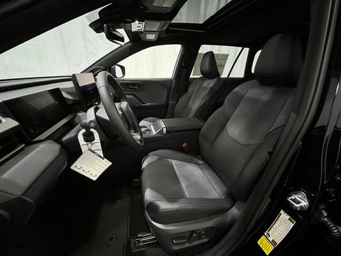 New 2026 Toyota RAV4 XSE w/ Weather Package AWD/4WD image 9